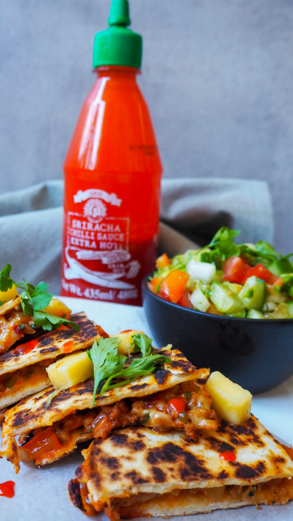 Kip quesadilla's met mangosalsa - Featured