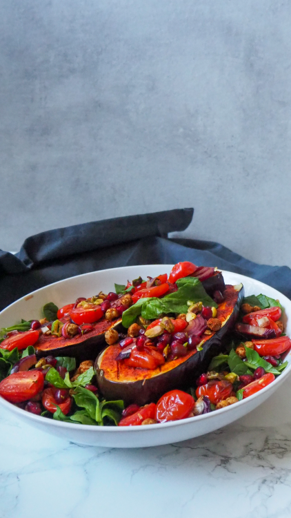 Harissa aubergine met granaatappelpitjes en pistachenoten - Featured