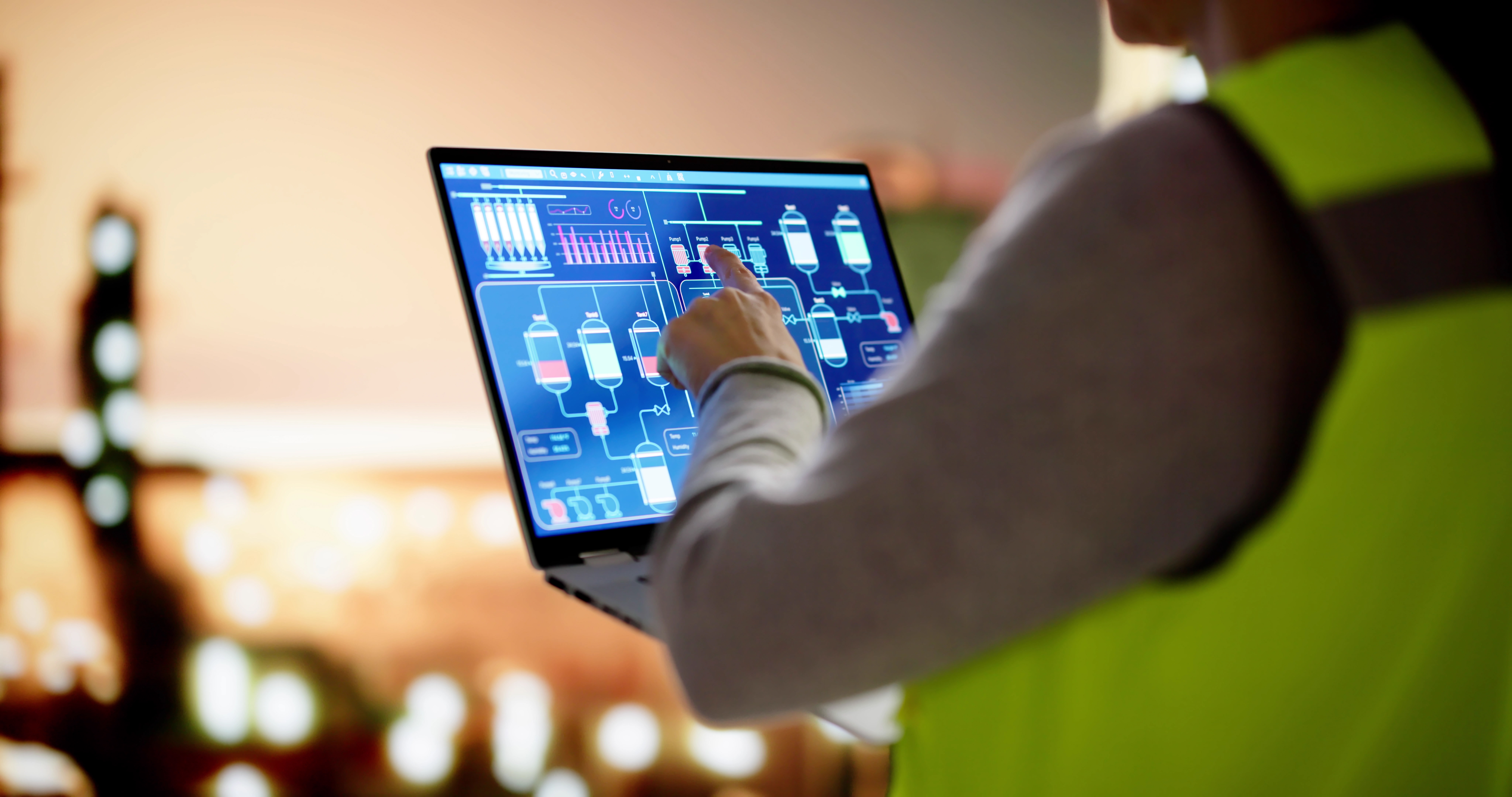 Onshoring Metal Manufacturing: How Ryerson Simplifies Metal Fabrication and Contract Manufacturing