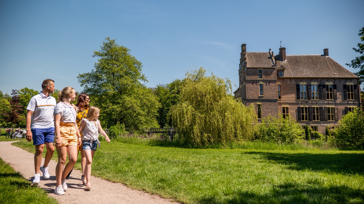 EuroParcs De Achterhoek surroundings family summer