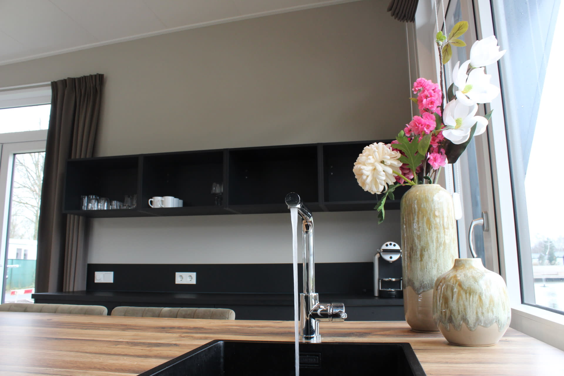 europarcs-kaatsheuvel-just-nature-4-rental-website-kitchen-2