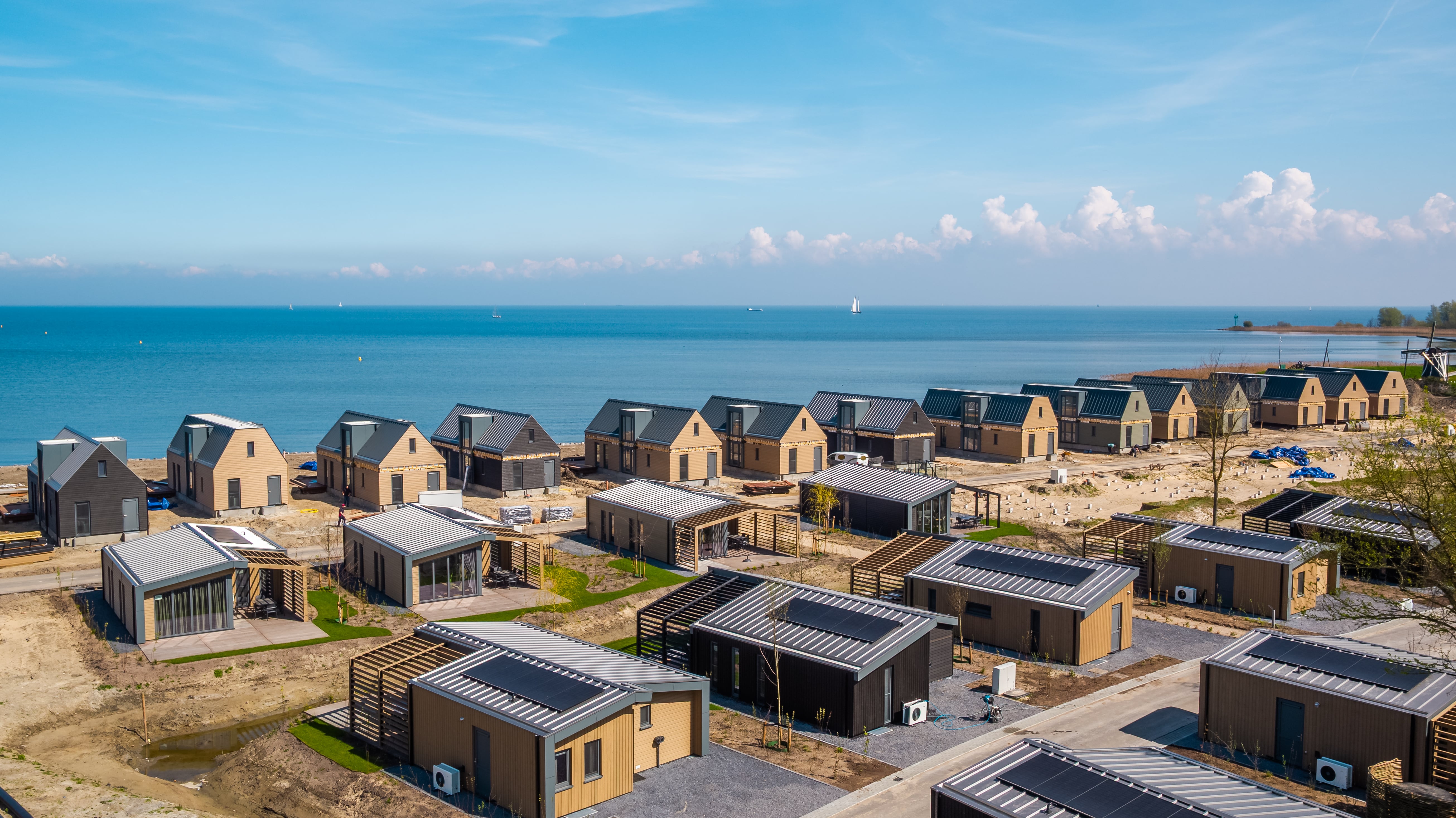 houses by the water - Enkhuizer Strand Project Update April 25