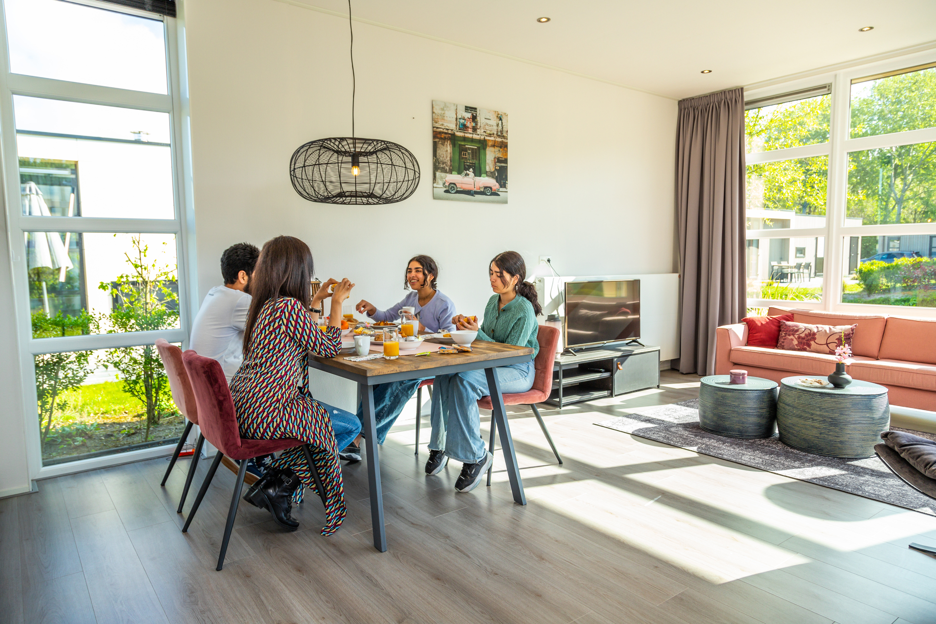 Vakantiepark EuroParcs Buitenhuizen Ontbijt in Vakantiewoning Familie