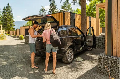 EuroParcs Presseggersee couple car