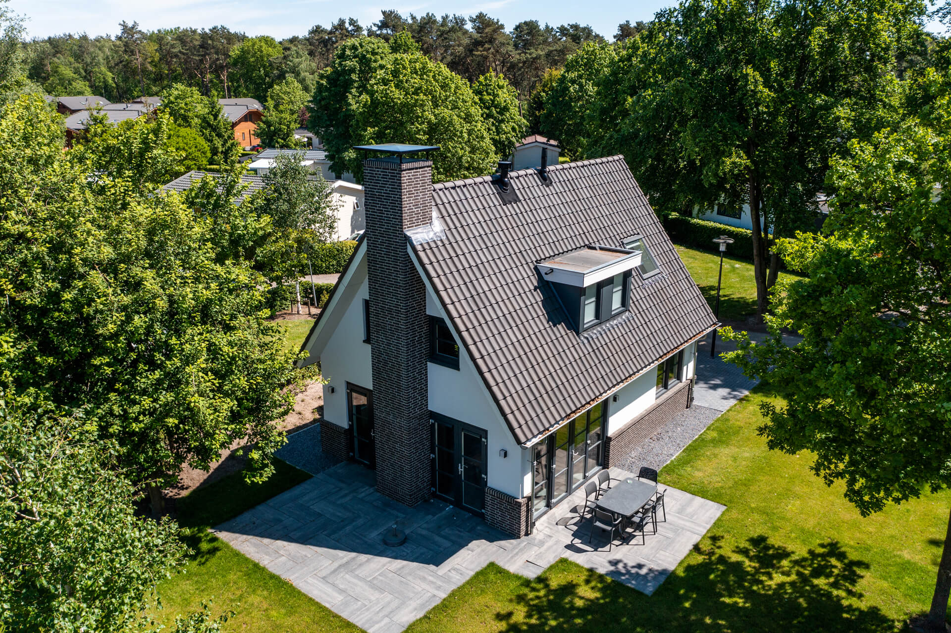 EuroParcs De Achterhoek villa droneshot