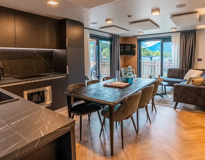 EuroParcs Ossiacher See Wulfenia6 kitchen living room 1