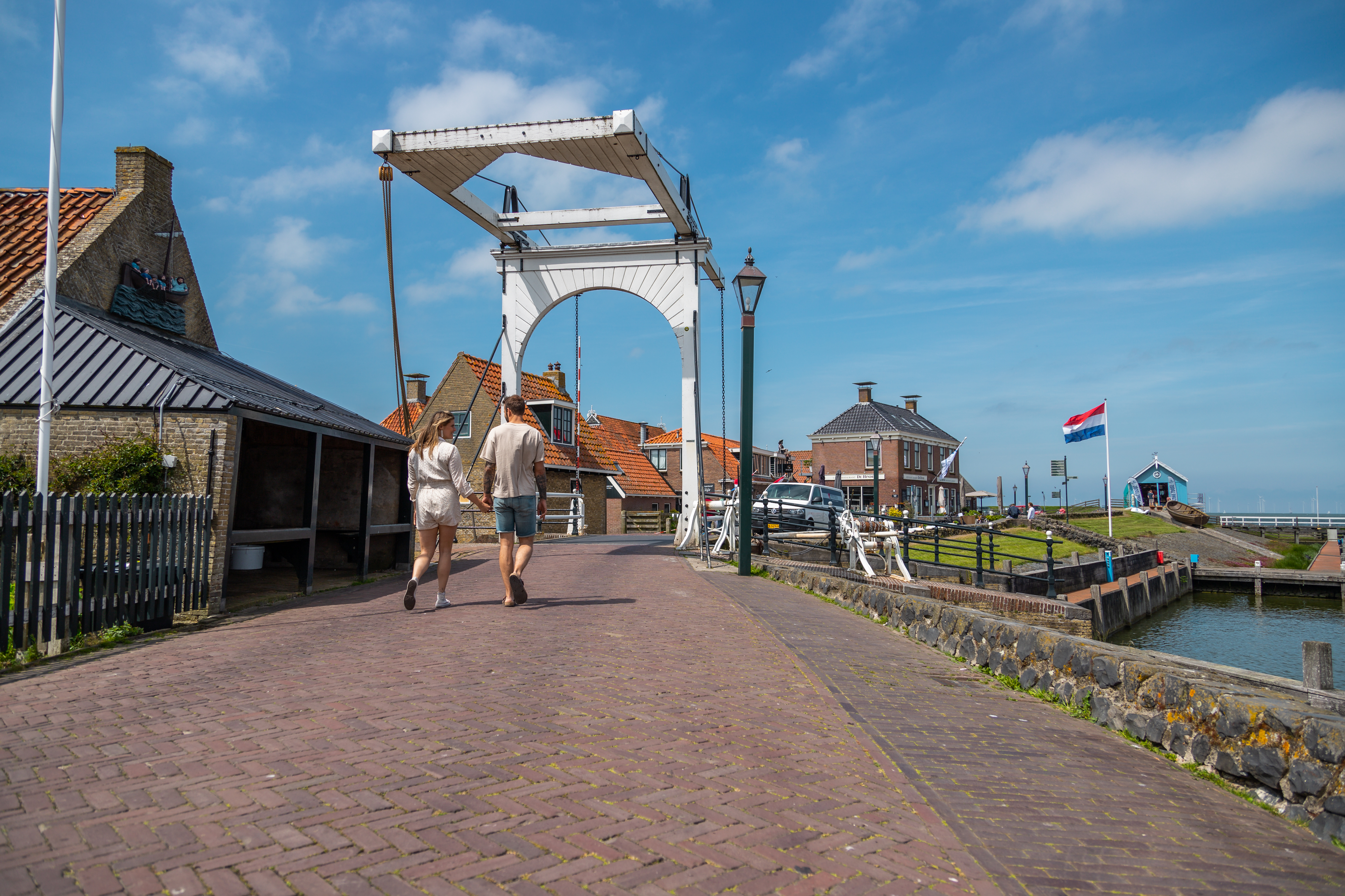 EuroParcs Hindeloopen surroundings couple walking