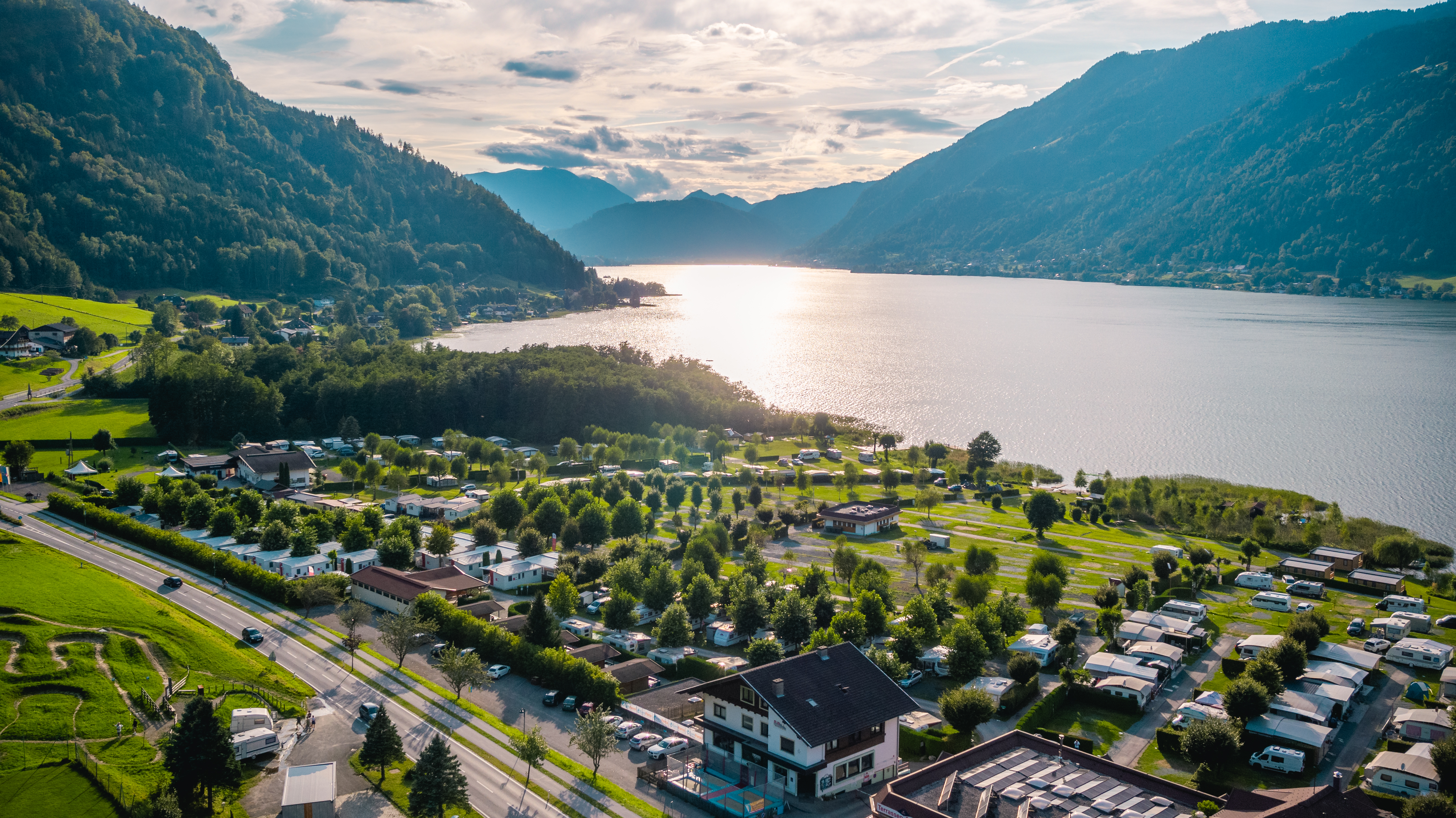 EuroParcs Ossiacher See drone vakantiepark van boven
