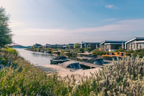 Kraaijenbergse Plassen Vakantiepark aan het Water Huisjes Villa Boot