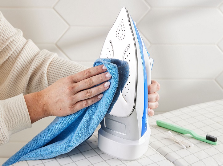 How To Clean An Iron