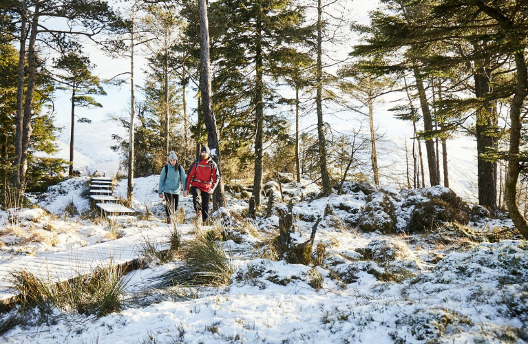 5 Benefits of Being Outdoors - Snowy Mountaintop