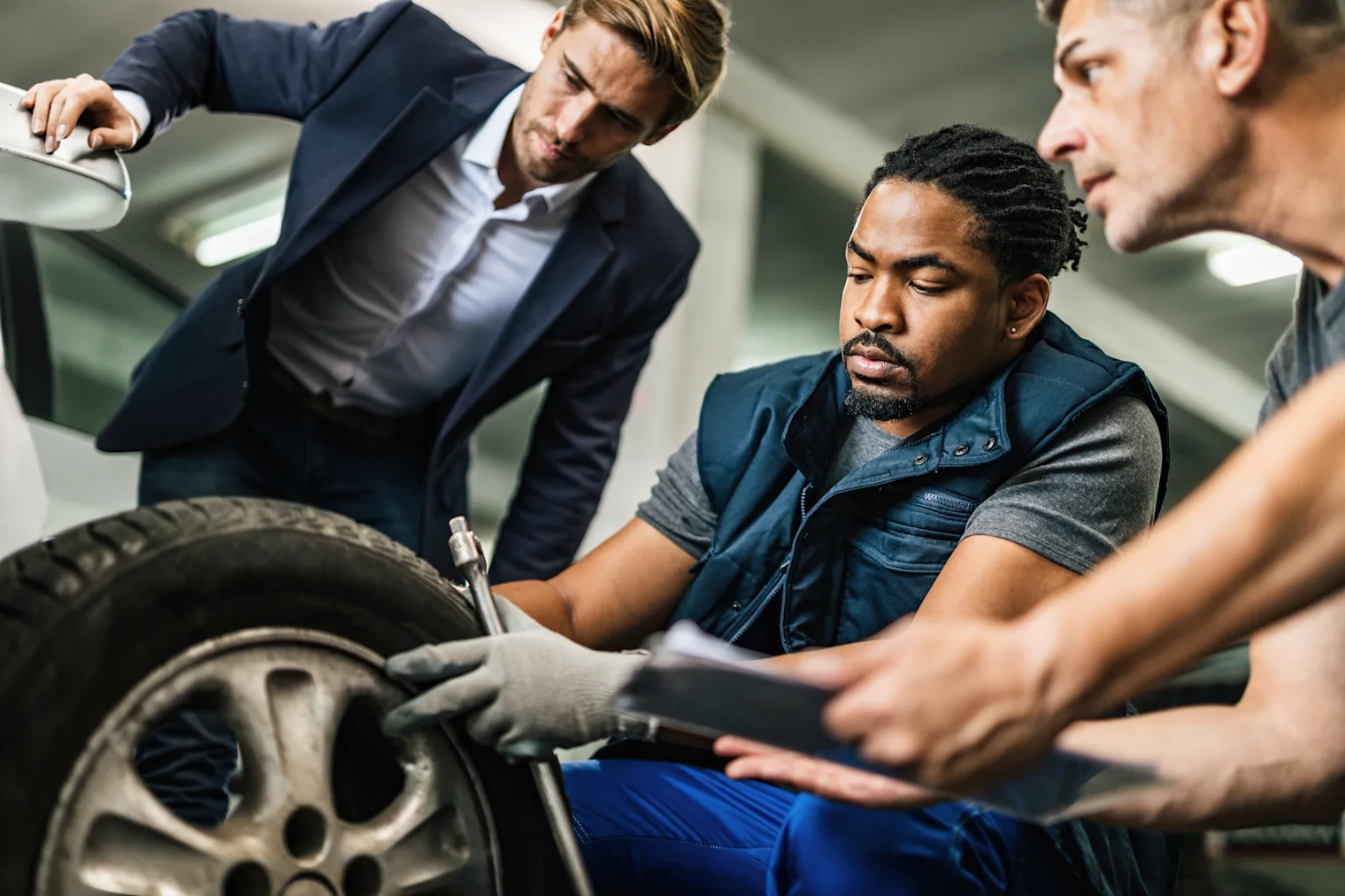 urgent car repair for customer's car tire