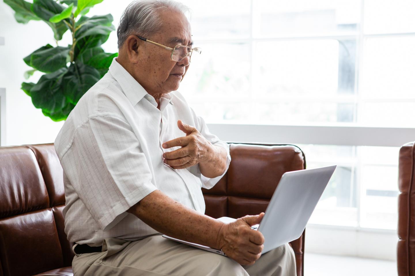 An old man shocked as being a victim of fraud