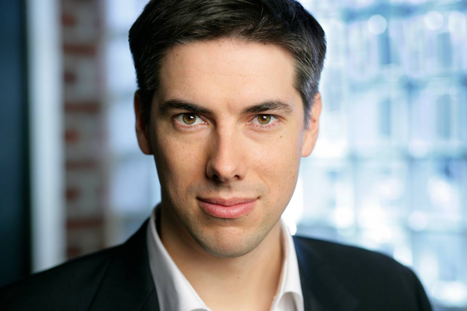 Phillip Addis - Baritone