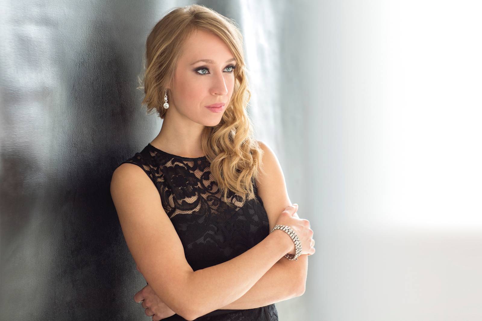 Emily Fons - Mezzo-Soprano