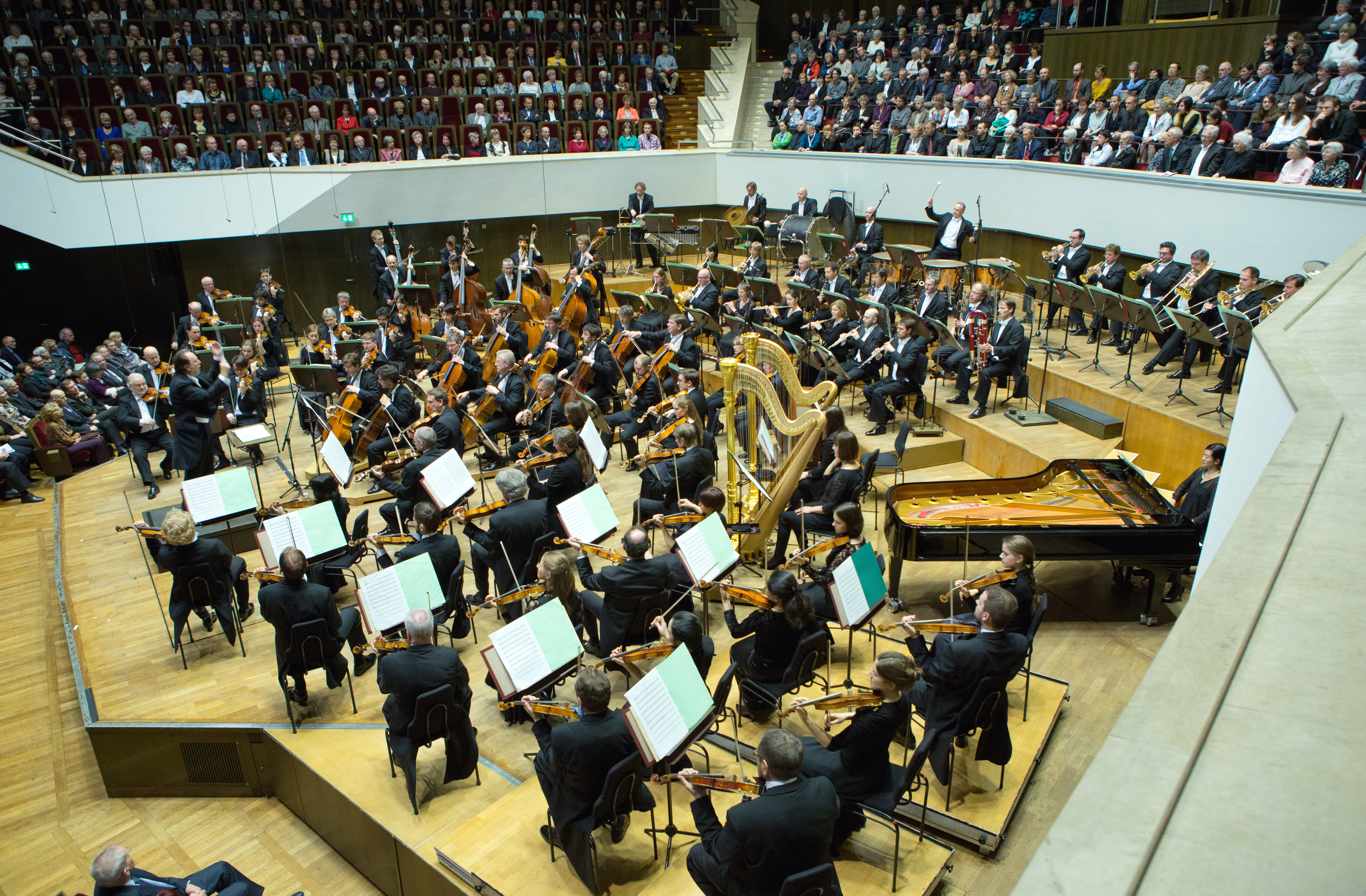 Leipzig Gewandhaus Orchestra | Photo Credit: Gert Mothes