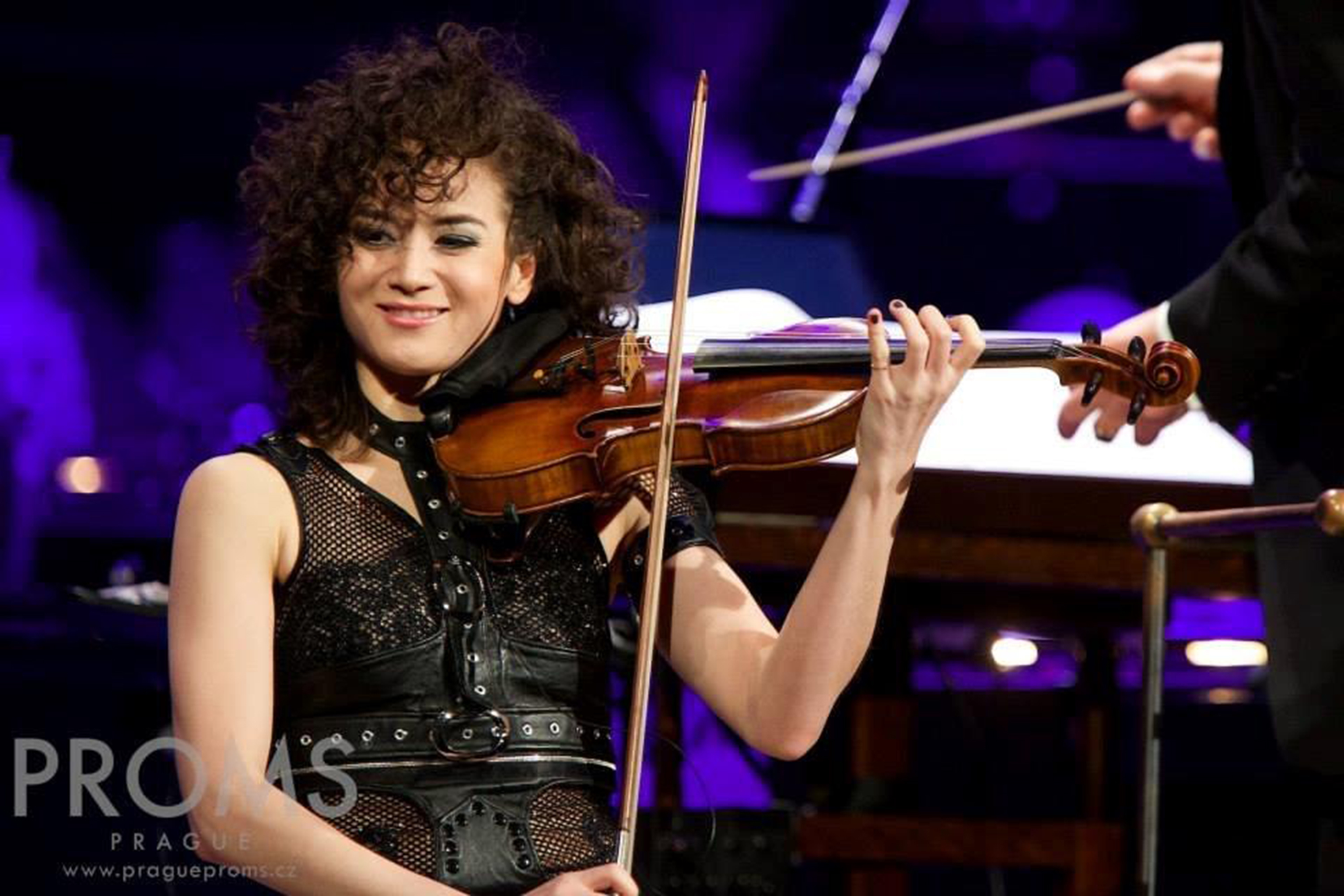 Concerto for Violin and Orchestra "Eleven Eleven" composed by Danny Elfman | Sandy Cameron, violin soloist; World Premiere, Photo Credit: Jan Malý