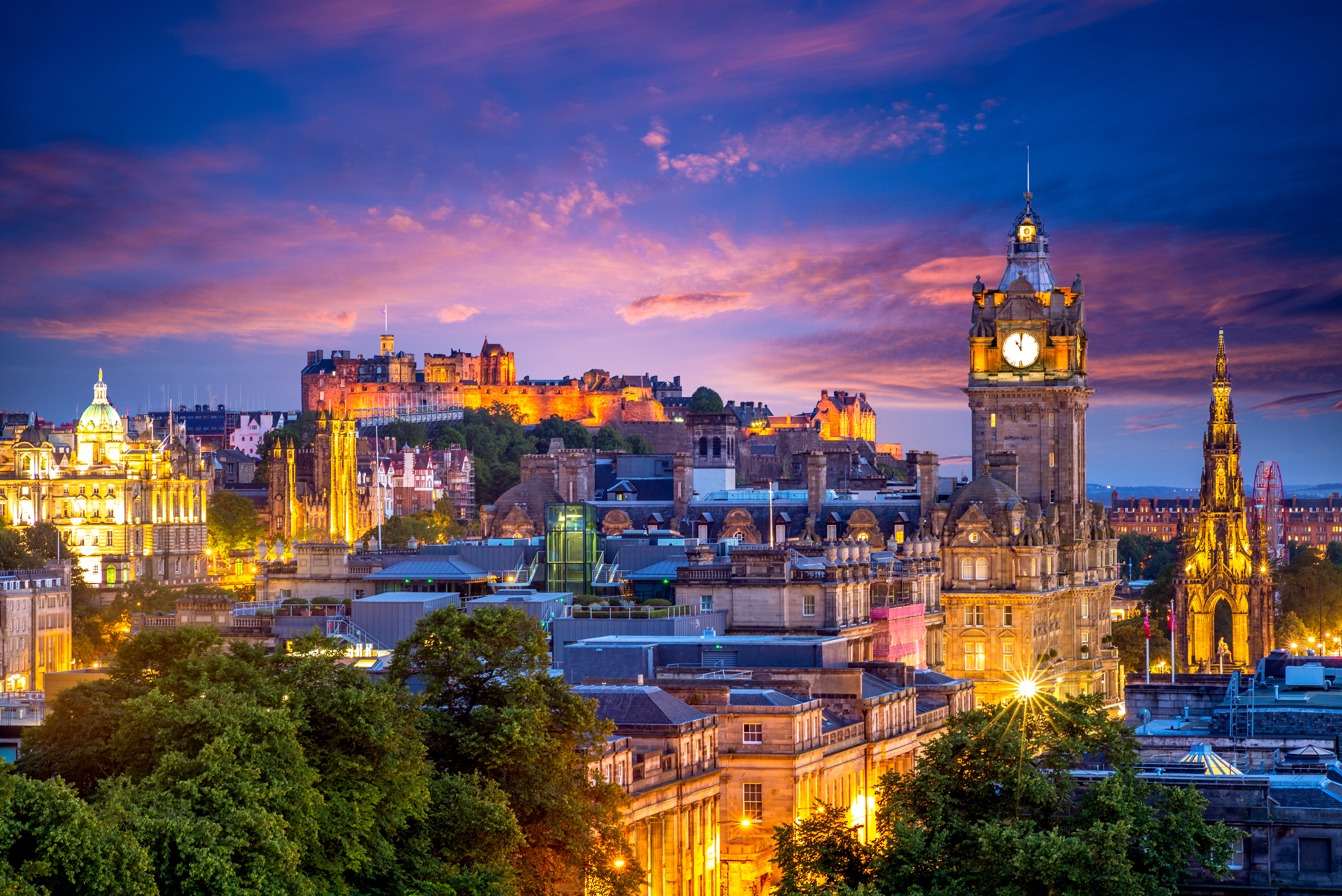 Edinburgh - shutterstock 1372186328