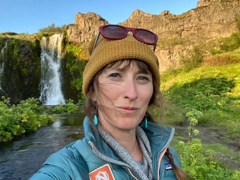 Eploring the wonders of Gjain, Iceland.