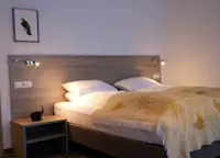 Slideshow Thumbnail 5 of 9