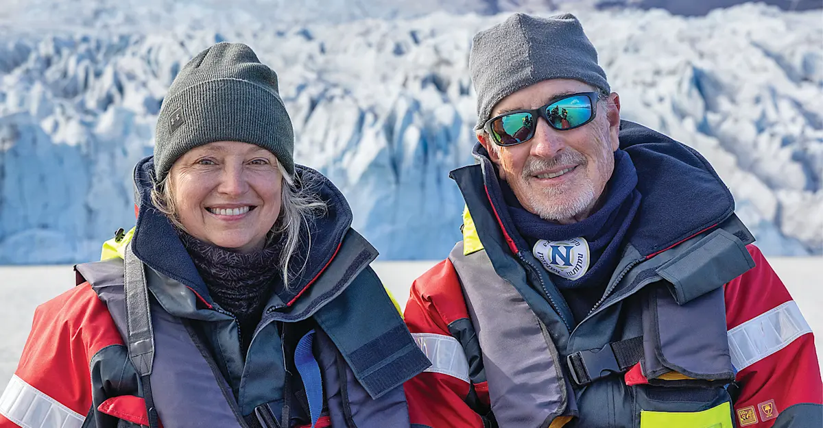Hat Hab guests at Vatnajokull glacier, Iceland.