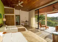 Slideshow Thumbnail 4 of 7