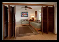 Slideshow Thumbnail 1 of 9