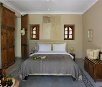 Slideshow Thumbnail 4 of 7