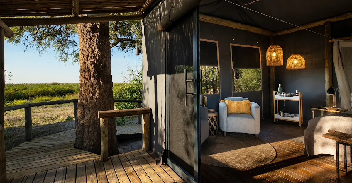Guest tent deck