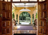 Slideshow Thumbnail 4 of 9