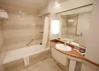 Slideshow Thumbnail 4 of 4