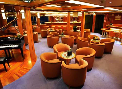 Bar, Sea Explorer, Canadian Arctic ships