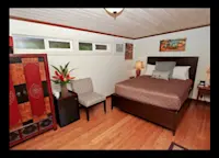Slideshow Thumbnail 4 of 6