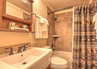 Slideshow Thumbnail 7 of 7