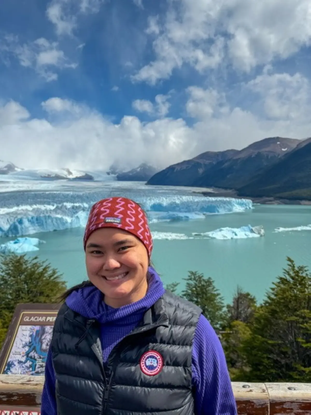 Viewing the immense Upsala Glacier in El Calafate, Argentina.