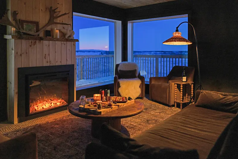 Nat Hab's Boreal Lounge, Churchill, Manitoba.