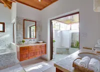 Slideshow Thumbnail 5 of 9