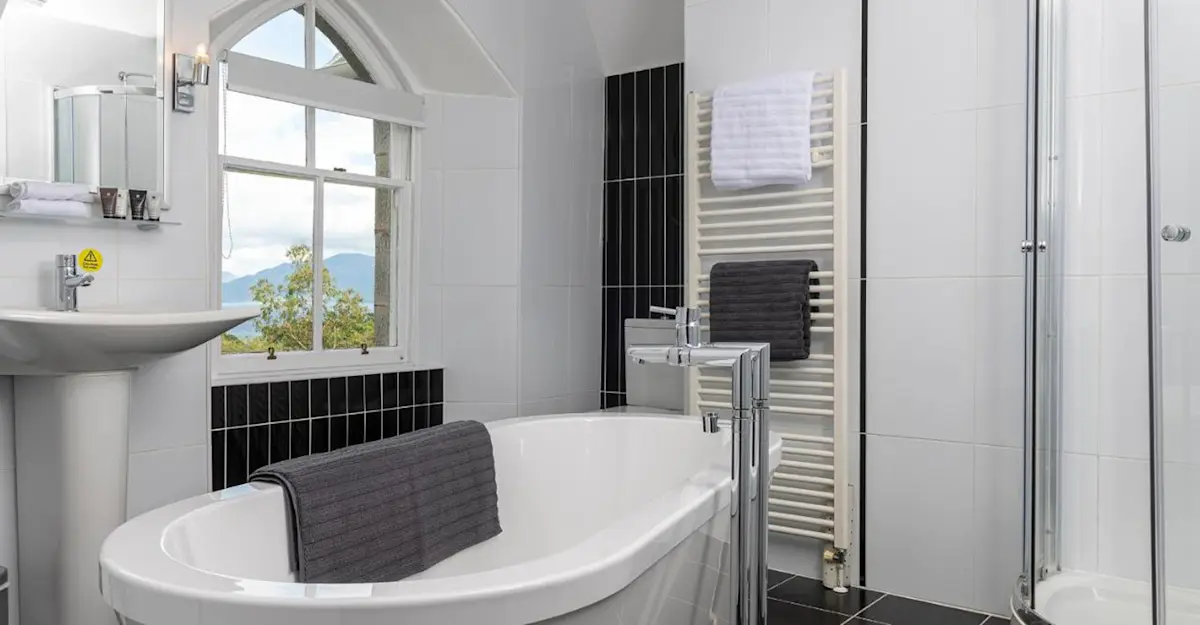 Guest Bathroom