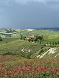 Tuscany in spring is so beautiful!