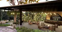 Indoor-Outdoor Lounge