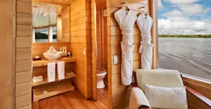 En-suite bathroom