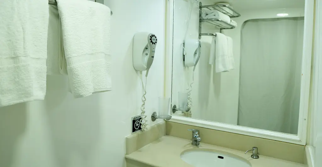 En-suite bathroom