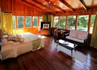Slideshow Thumbnail 4 of 9