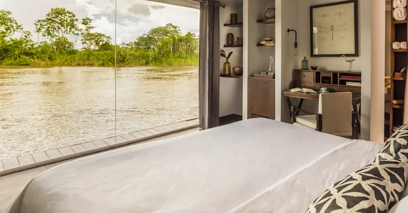 Category 1, Main Deck Room