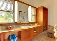 Slideshow Thumbnail 7 of 9