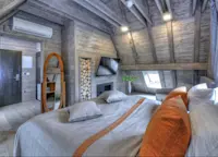 Slideshow Thumbnail 4 of 8