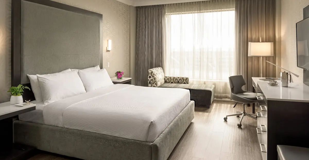 King guest room