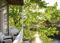 Slideshow Thumbnail 6 of 9