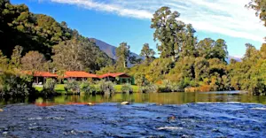 Wilderness Lodge, Lake Moeraki Accommodation, New Zealand.