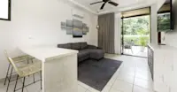 Slideshow Thumbnail 3 of 7